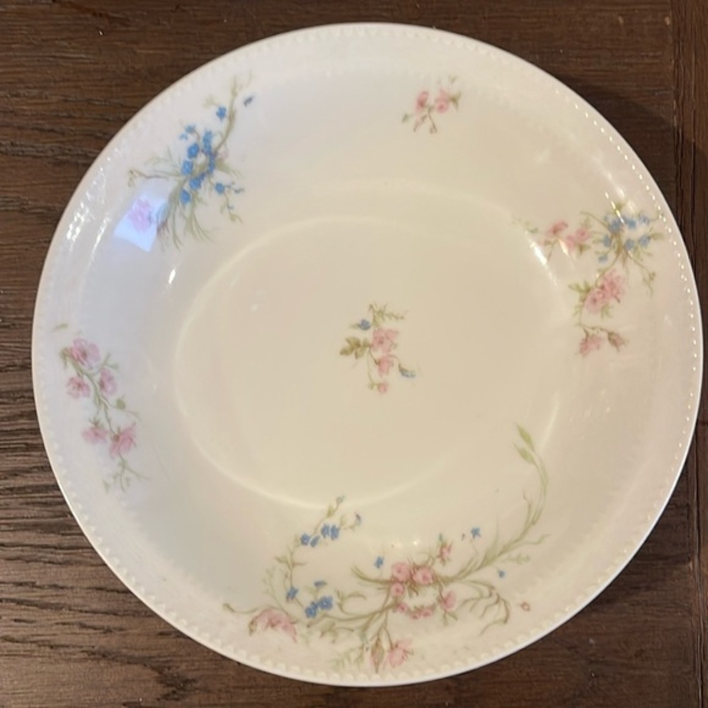 Set of 4 Haviland & Co. Limoges 7 3/8” shallow bowls